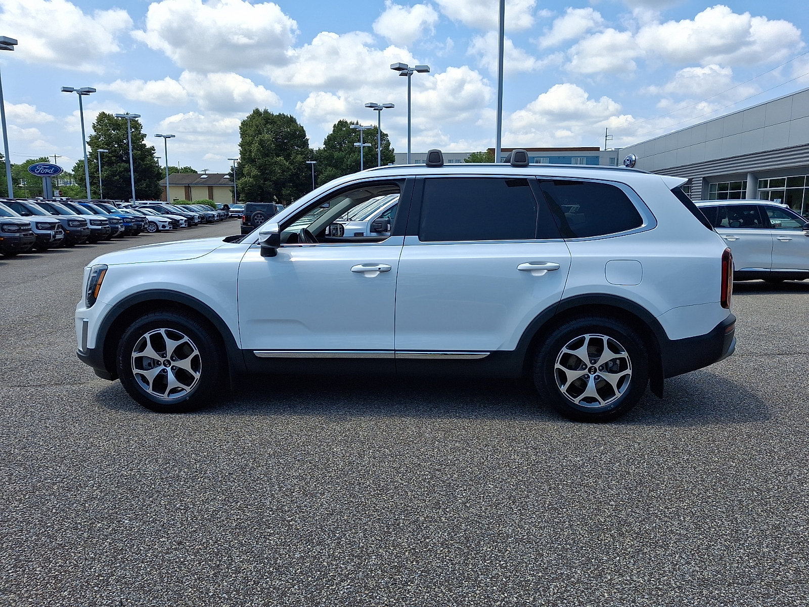 Used 2021 Kia Telluride EX AWD/4WD image 6