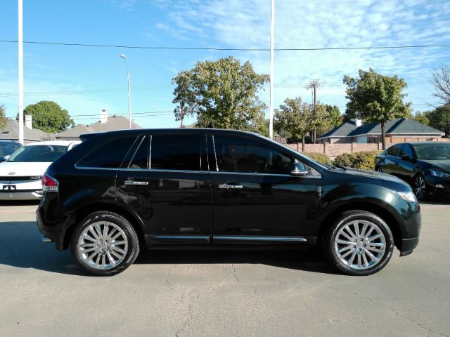 Used 2013 Lincoln MKX FWD image 5