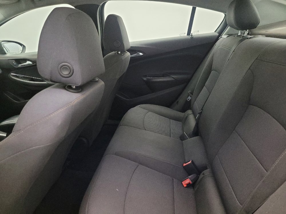 Used 2019 Chevrolet Cruze LS image 18