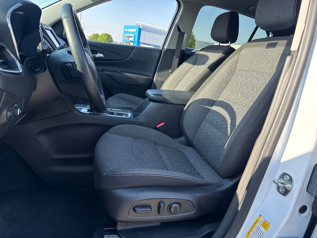 Used 2024 Chevrolet Equinox LT AWD/4WD image 19