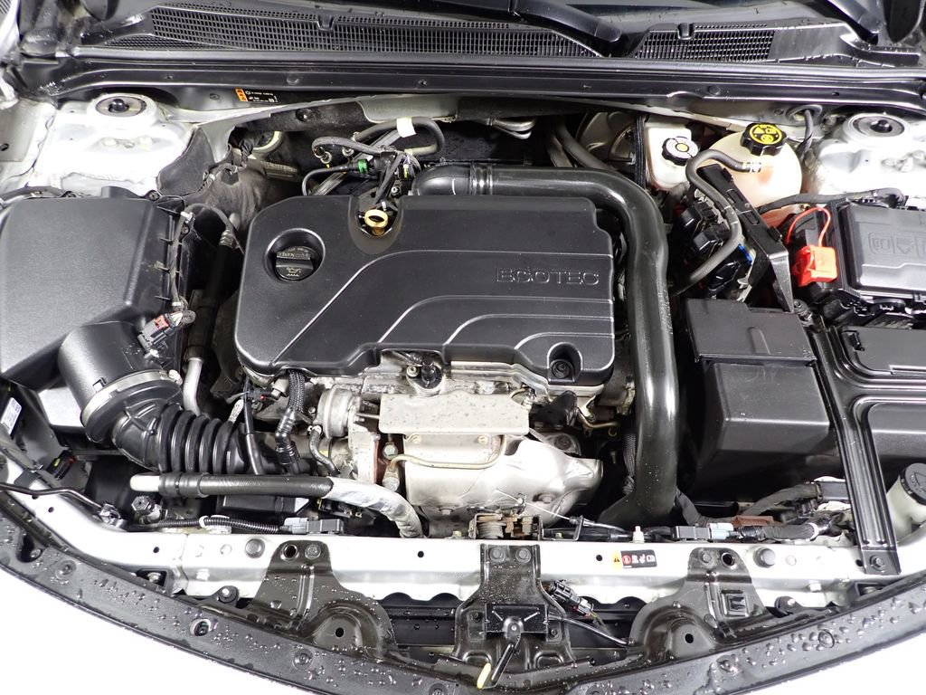 Used 2020 Chevrolet Malibu LS w/ Driver Confidence Package II image 8