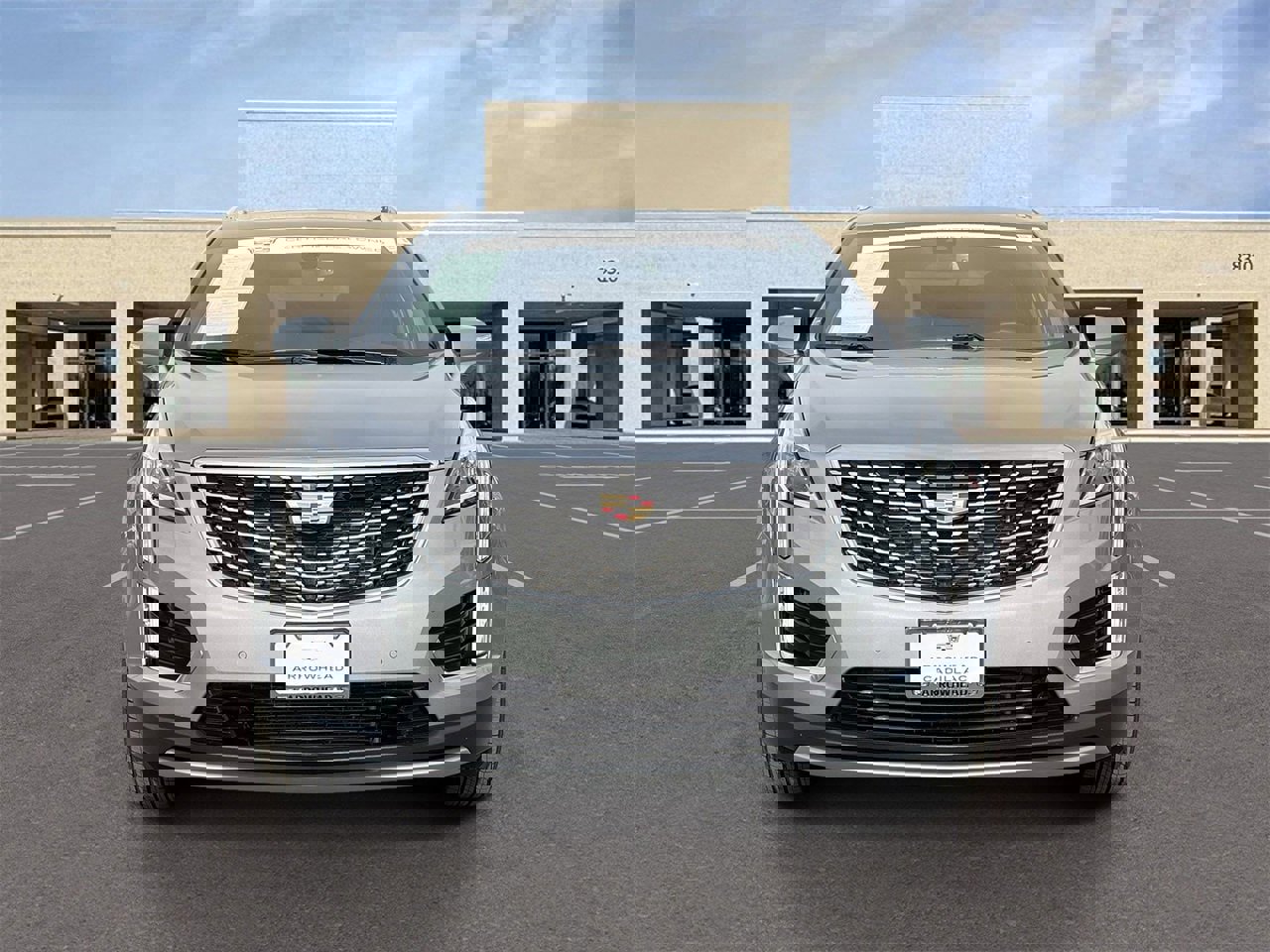 Certified 2025 Cadillac XT5 Premium Luxury image 2