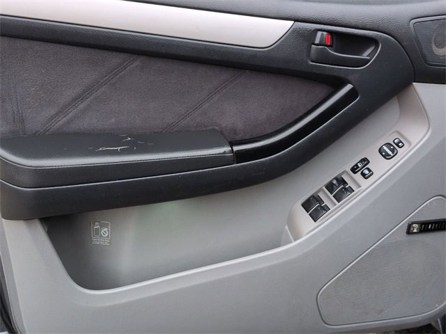 Used 2004 Toyota 4Runner SR5 image 15