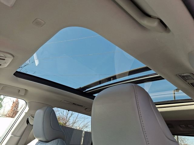 Certified 2021 Toyota Highlander Platinum image 16
