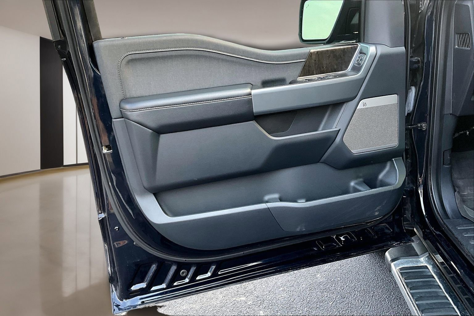 Used 2022 Ford F150 Lariat image 21