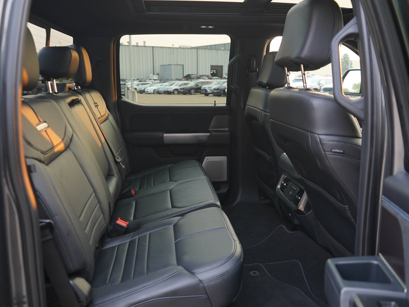 Used 2026 Ford F250 Platinum AWD/4WD image 11