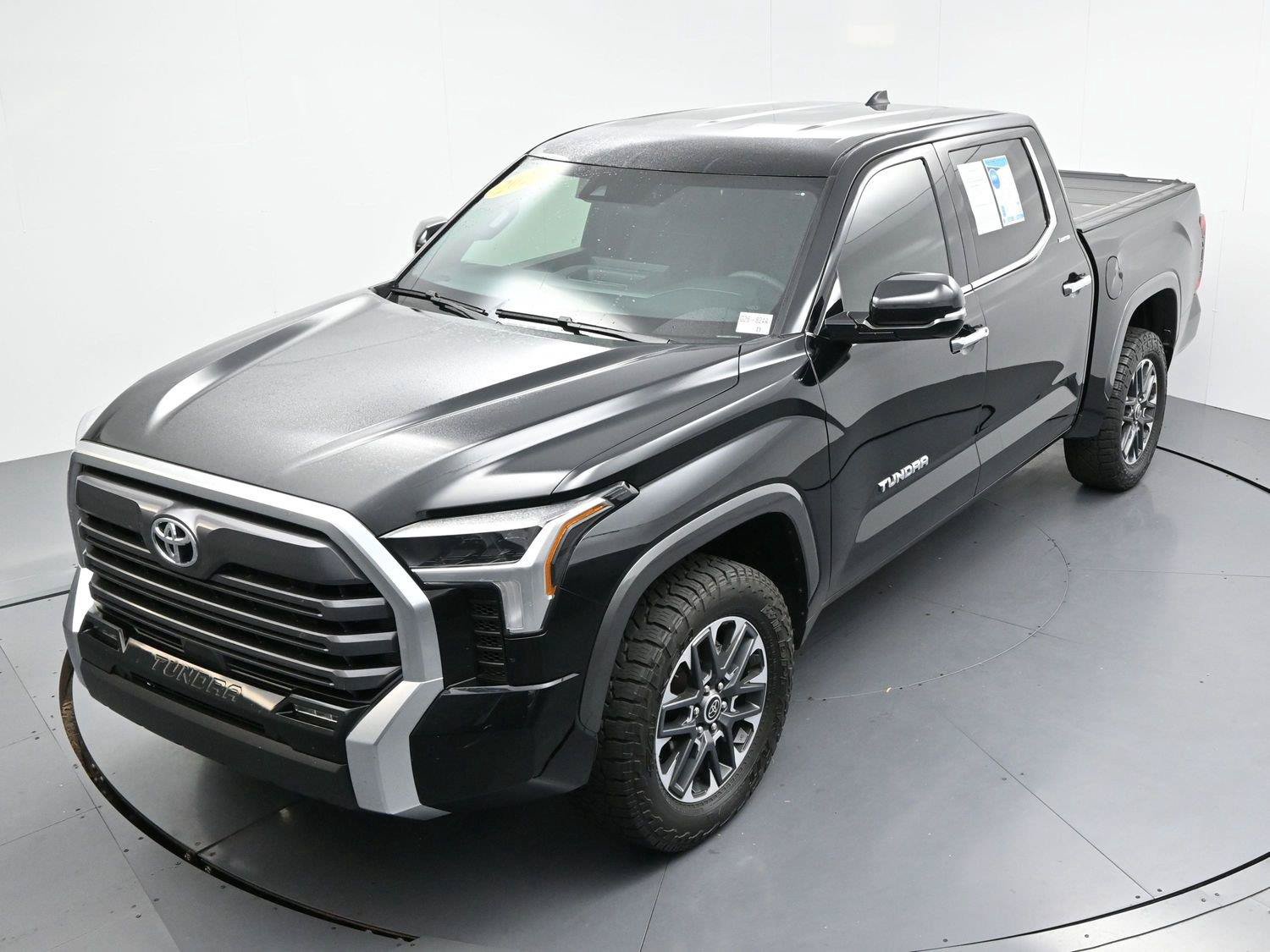 Used 2026 Toyota Tundra Limited AWD/4WD image 37