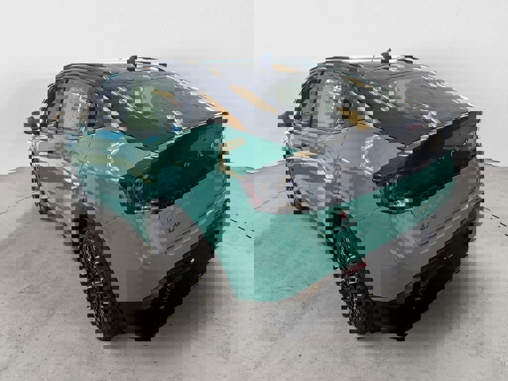 New 2026 Nissan Leaf Platinum+ image 3