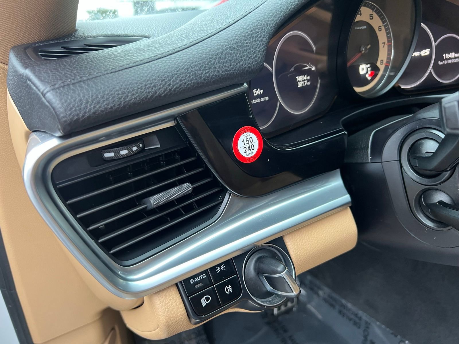 Used 2018 Porsche Panamera 4S AWD/4WD image 28