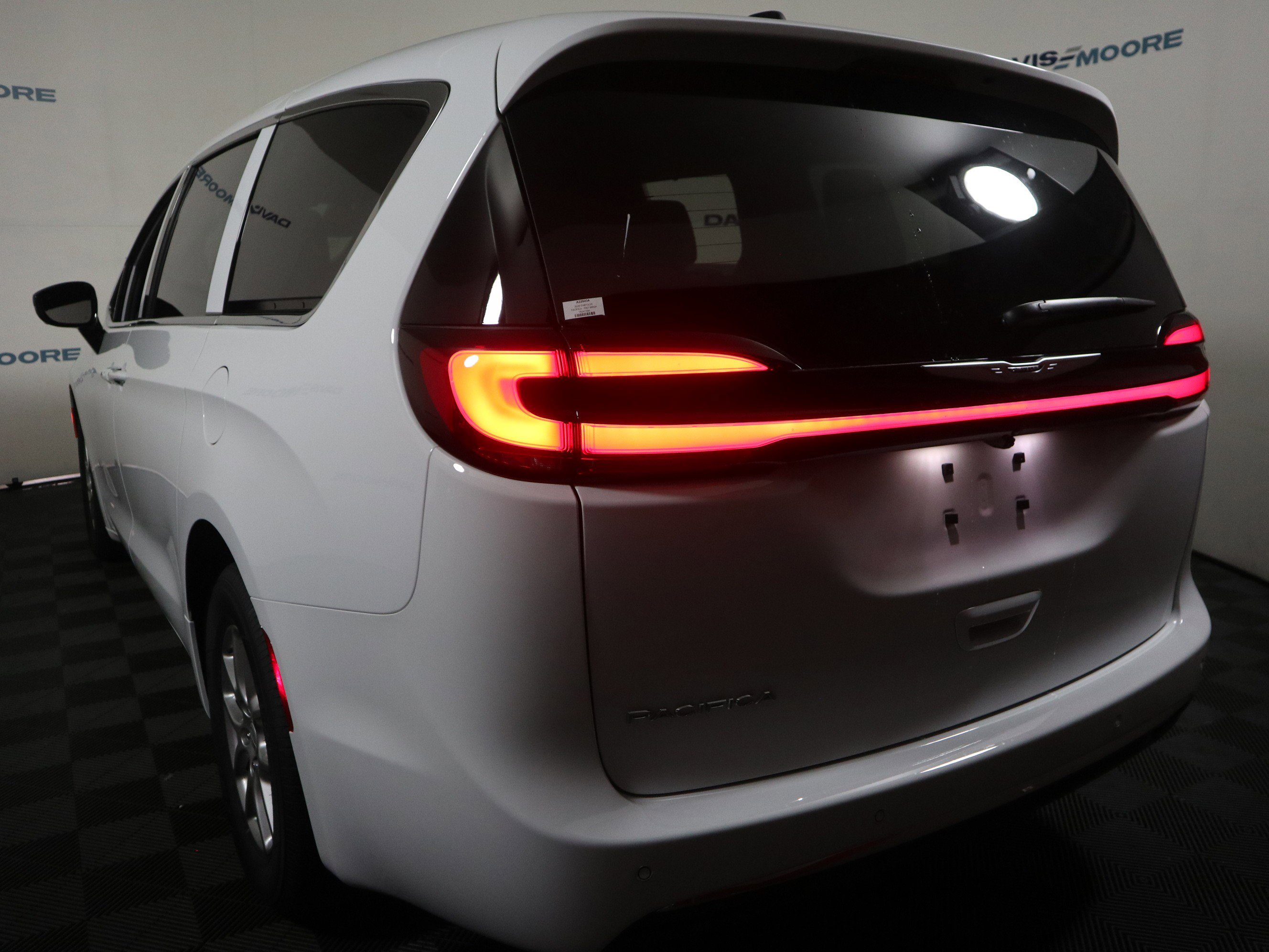 New 2026 Chrysler Pacifica Select image 9