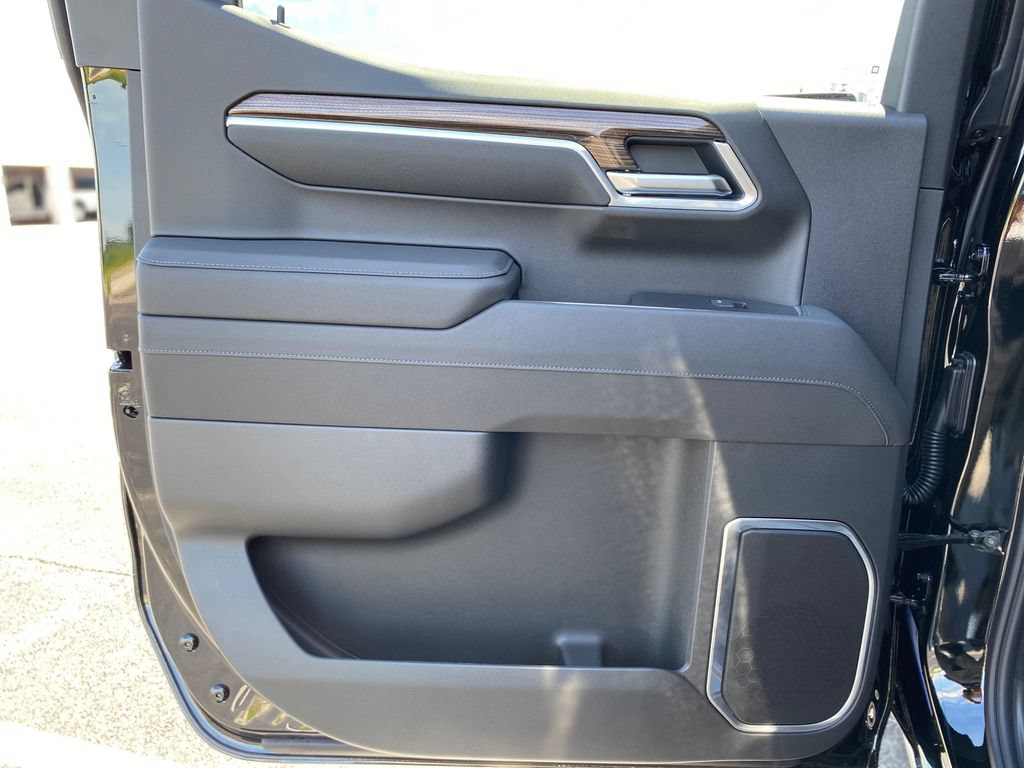 New 2026 Chevrolet Silverado 1500 LT AWD/4WD image 16