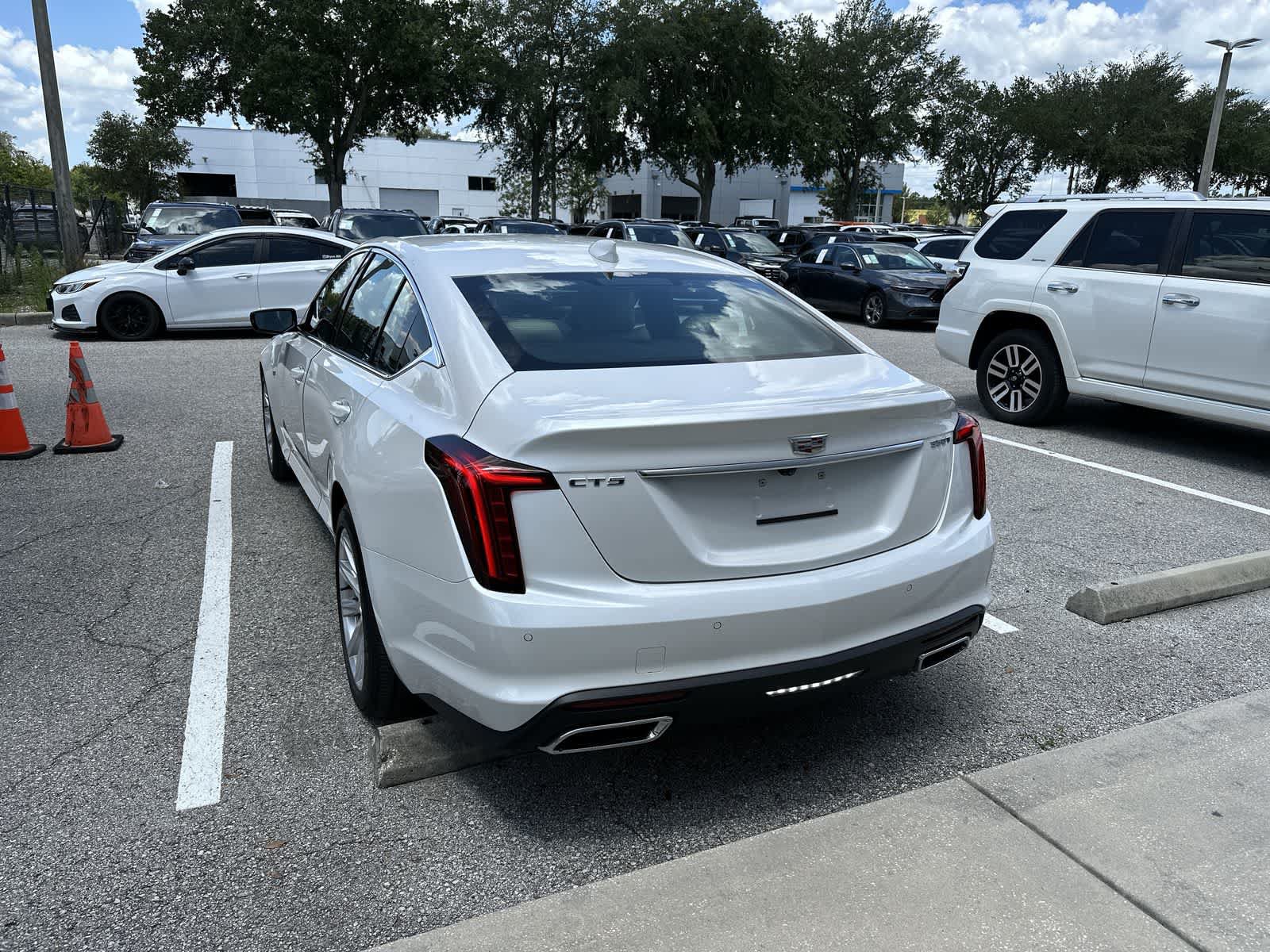 Used 2023 Cadillac CT5 Luxury RWD image 6