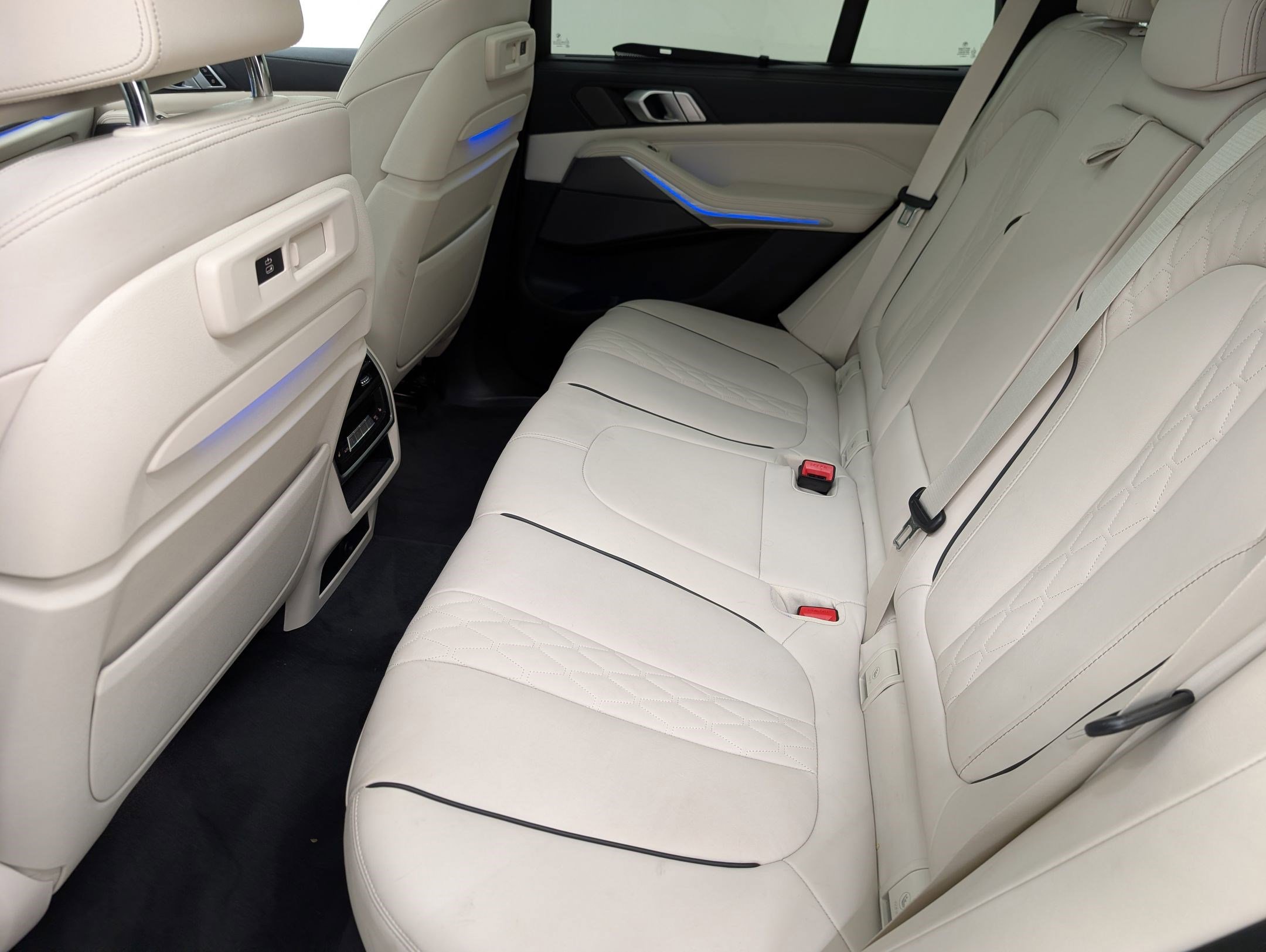 Certified 2023 BMW X5 xDrive40i w/ Executive Package image 15