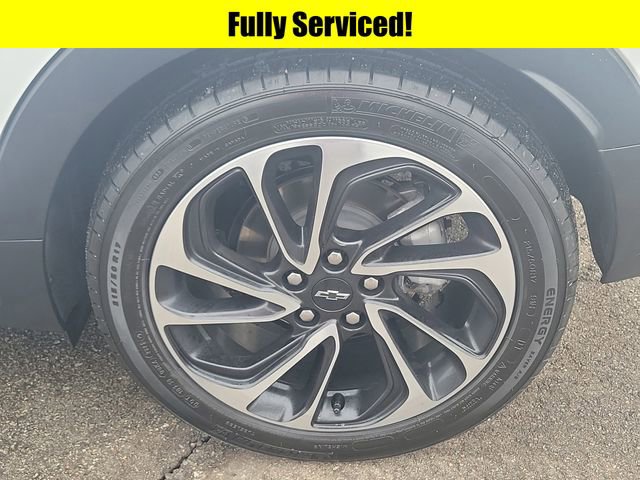 Used 2023 Chevrolet Bolt EUV Premier w/ Sun & Sound Package image 7