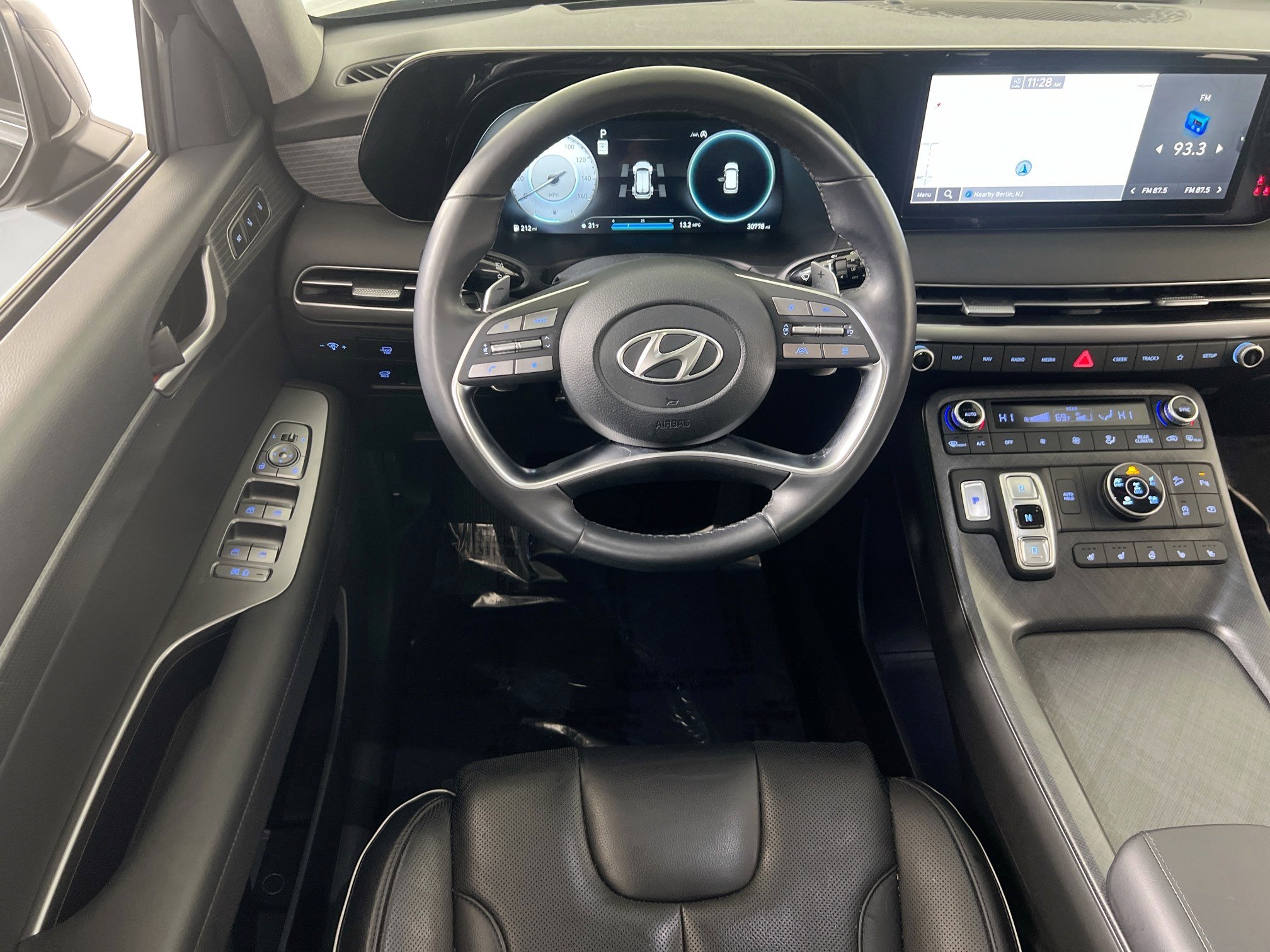 Used 2023 Hyundai Palisade Limited image 23