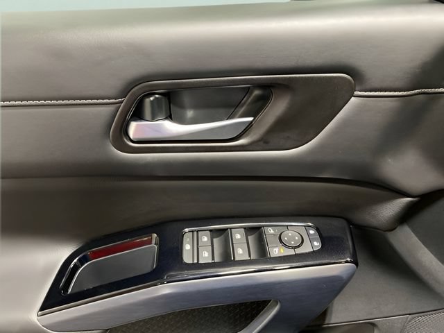 Certified 2025 Nissan Pathfinder SL AWD/4WD image 10