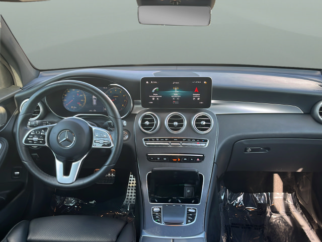 Used 2021 Mercedes-Benz GLC 300 4MATIC image 9