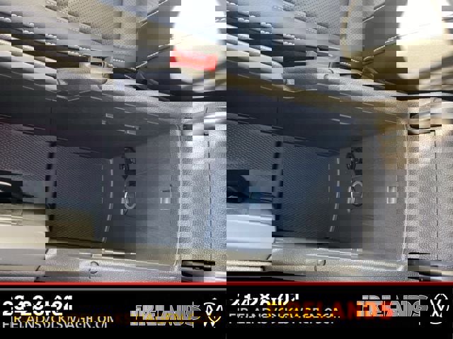 New 2025 Volkswagen Tiguan SE image 42