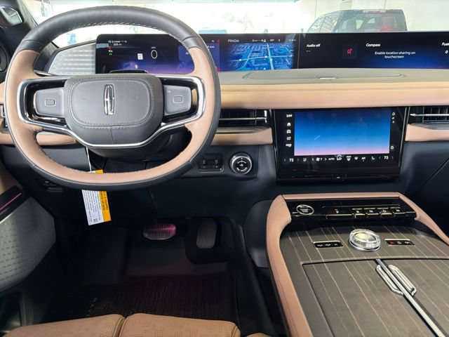 New 2026 Lincoln Navigator Black Label AWD/4WD image 18