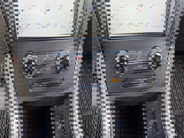 Used 2024 Ford Edge ST-Line image 25