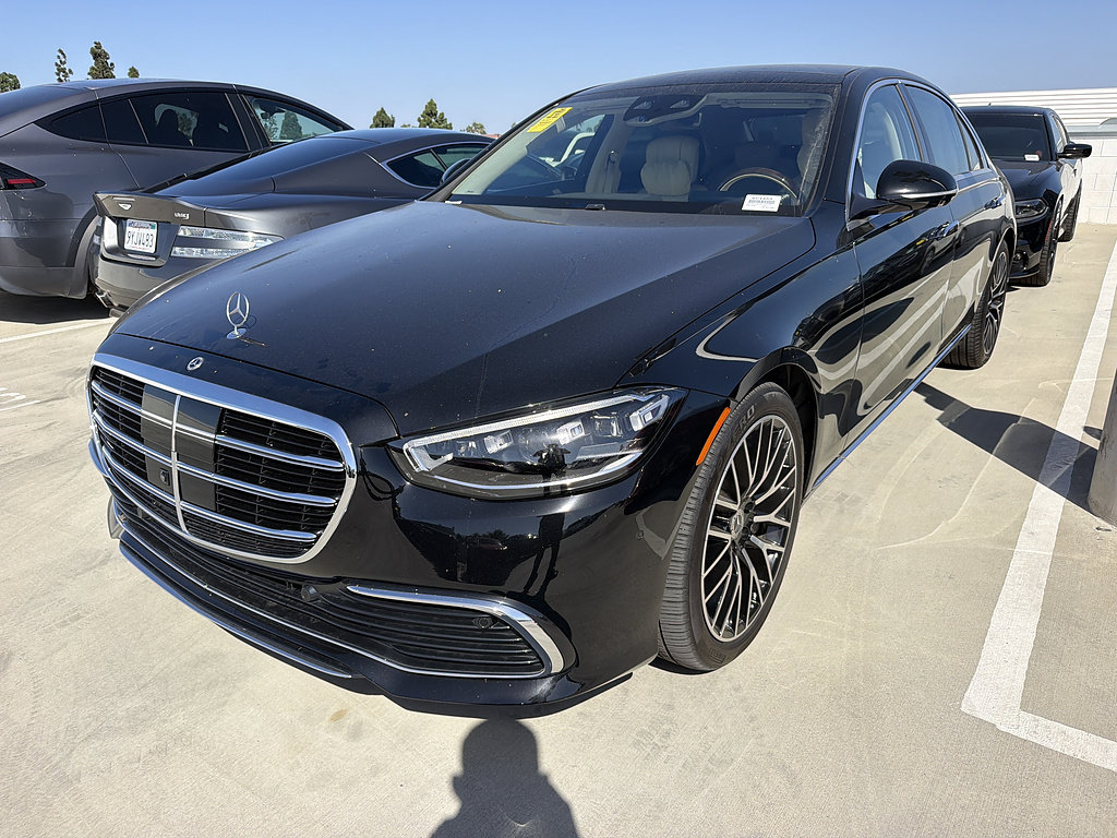 Used 2025 Mercedes-Benz S 580 4MATIC Sedan image 2