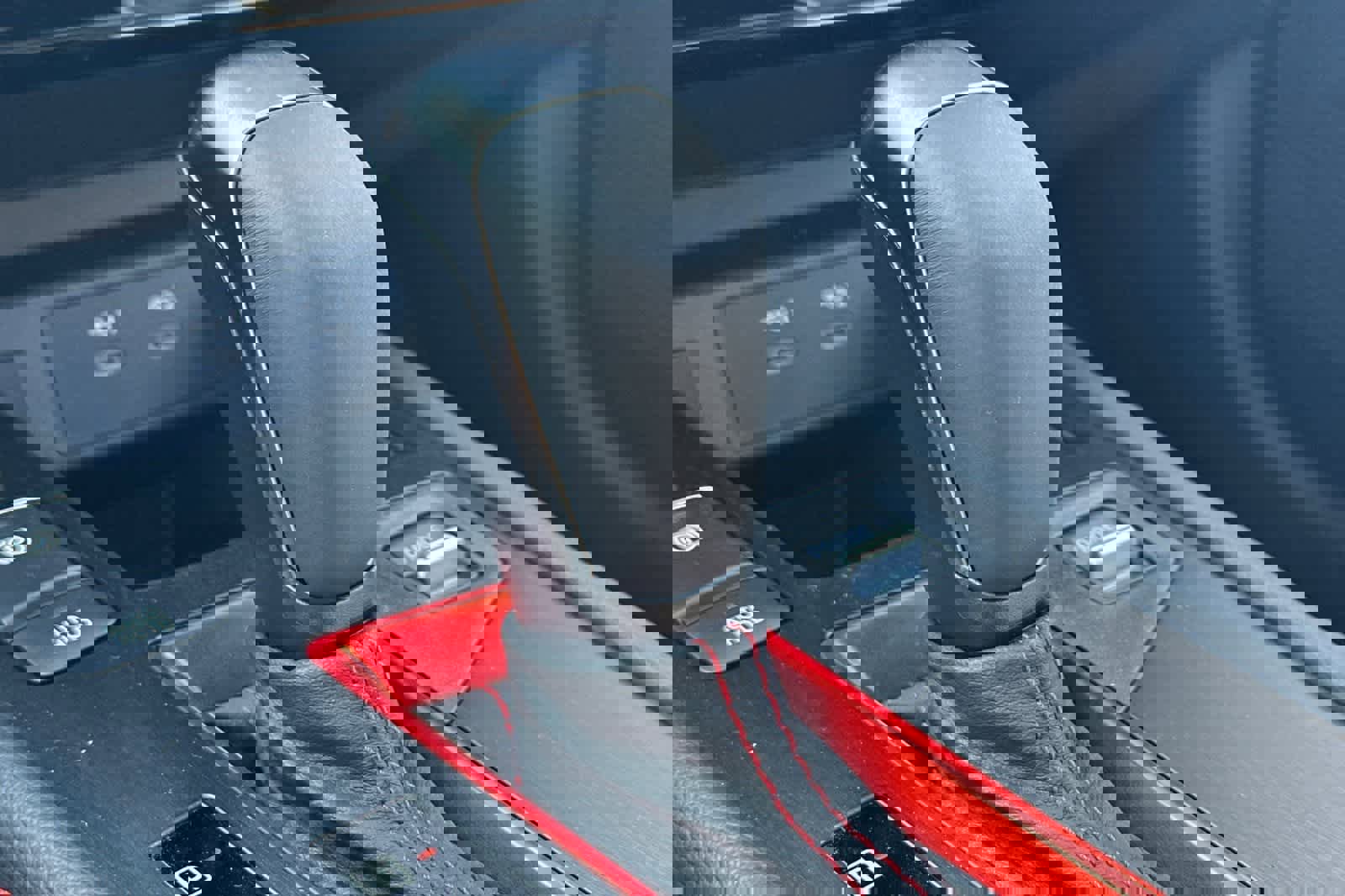 New 2026 Nissan Kicks SR image 25