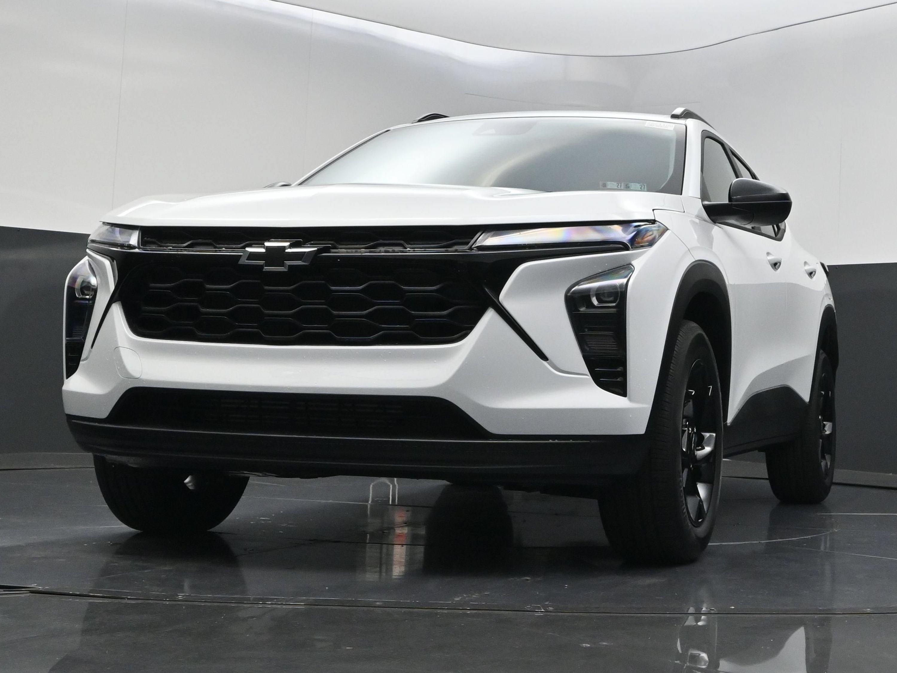 New 2026 Chevrolet Trax RS w/ Sunroof Package FWD image 37