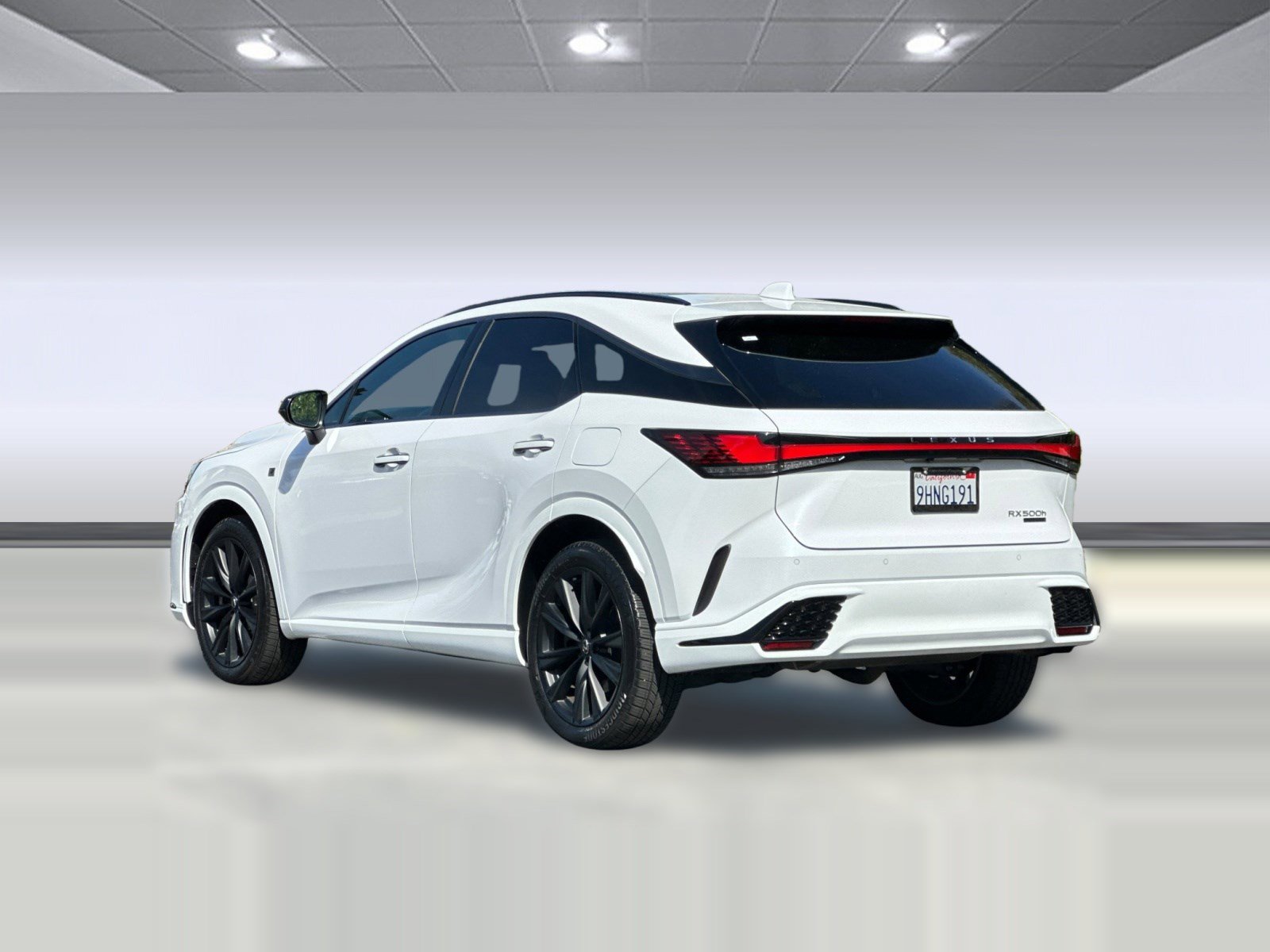 Certified 2023 Lexus RX 500h F Sport w/ Accessory Package (Z1) image 3