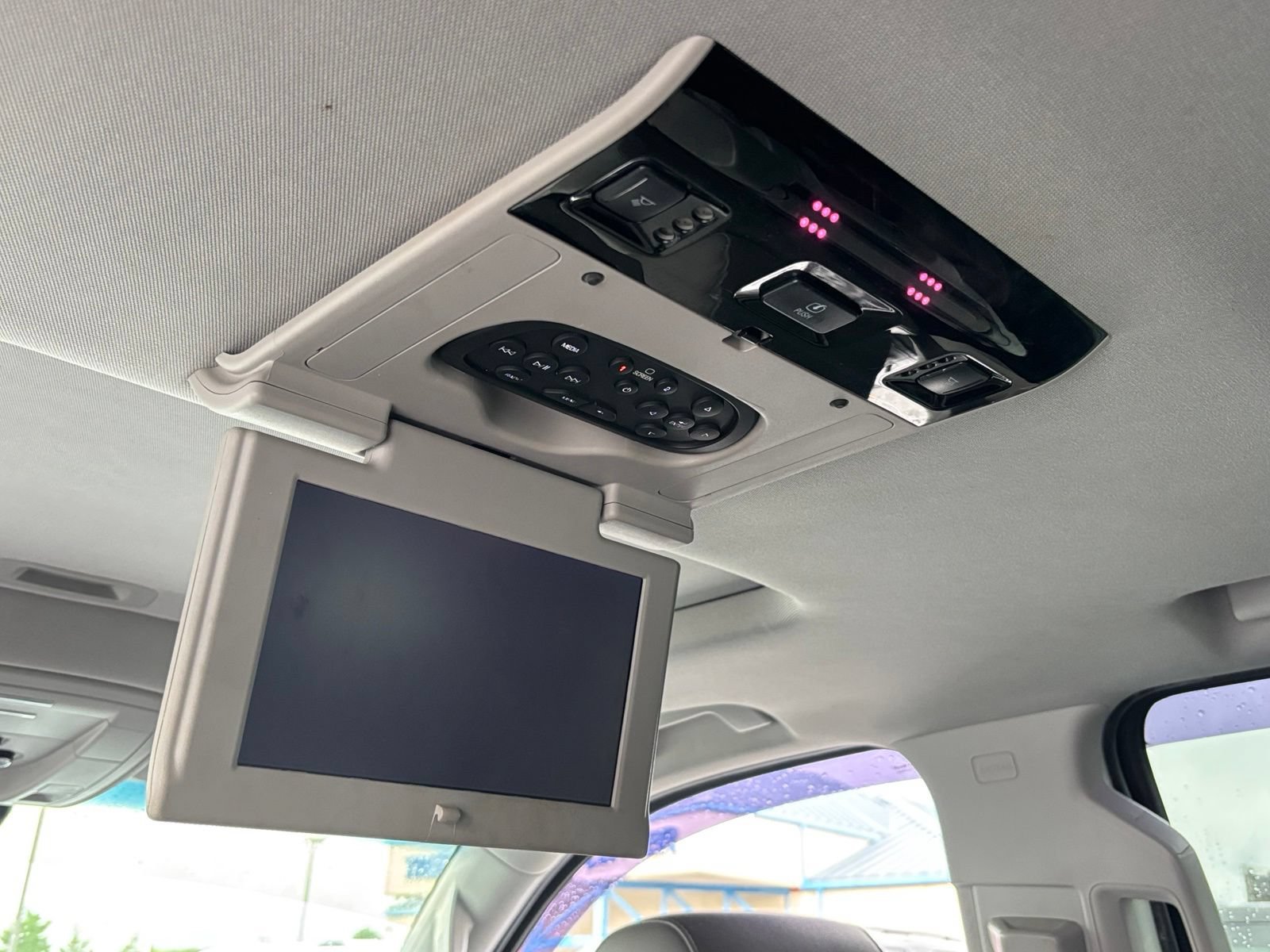 Used 2018 Chevrolet Tahoe LT AWD/4WD image 25