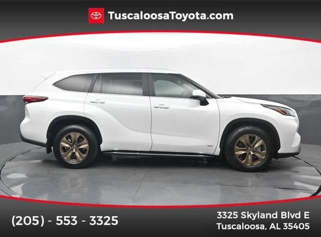 Used 2023 Toyota Highlander Bronze Edition
