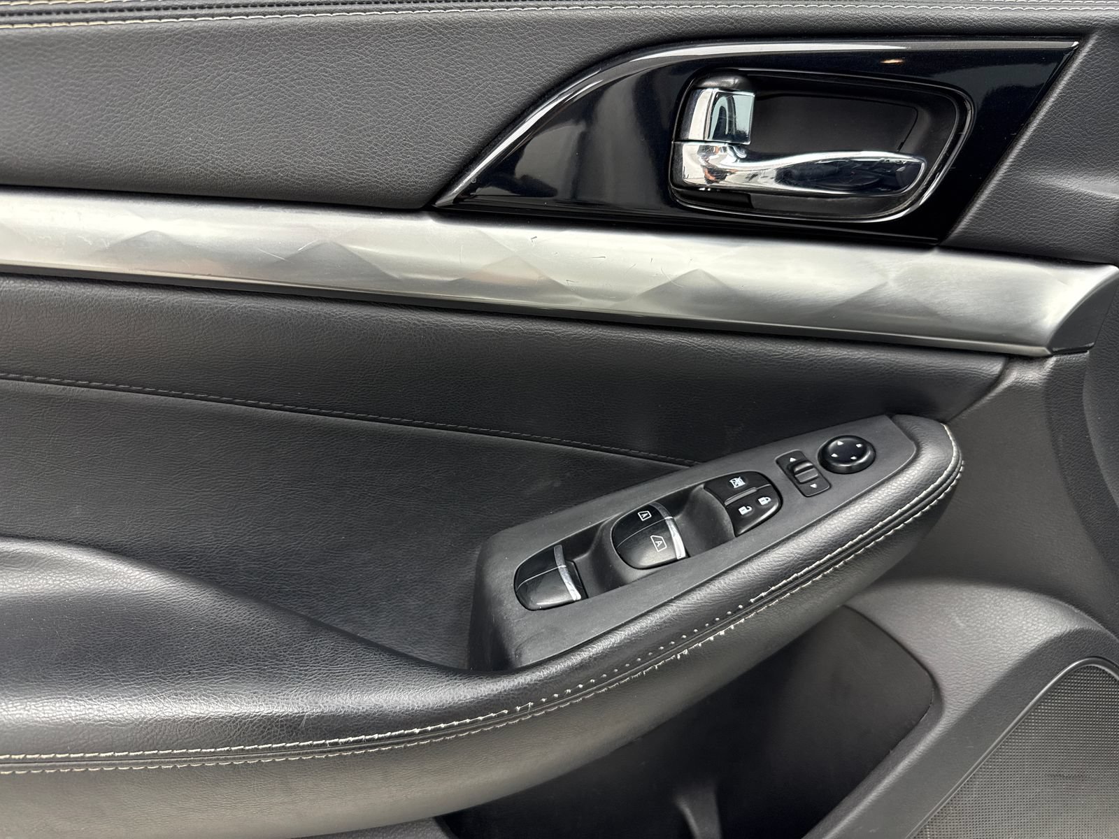 Used 2021 Nissan Maxima 3.5 SV w/ Floor Mat Group FWD image 36