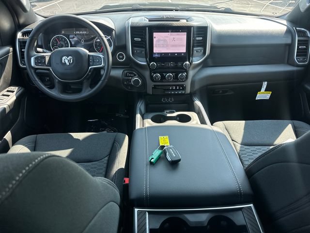 New 2026 RAM 1500 Express AWD/4WD image 15