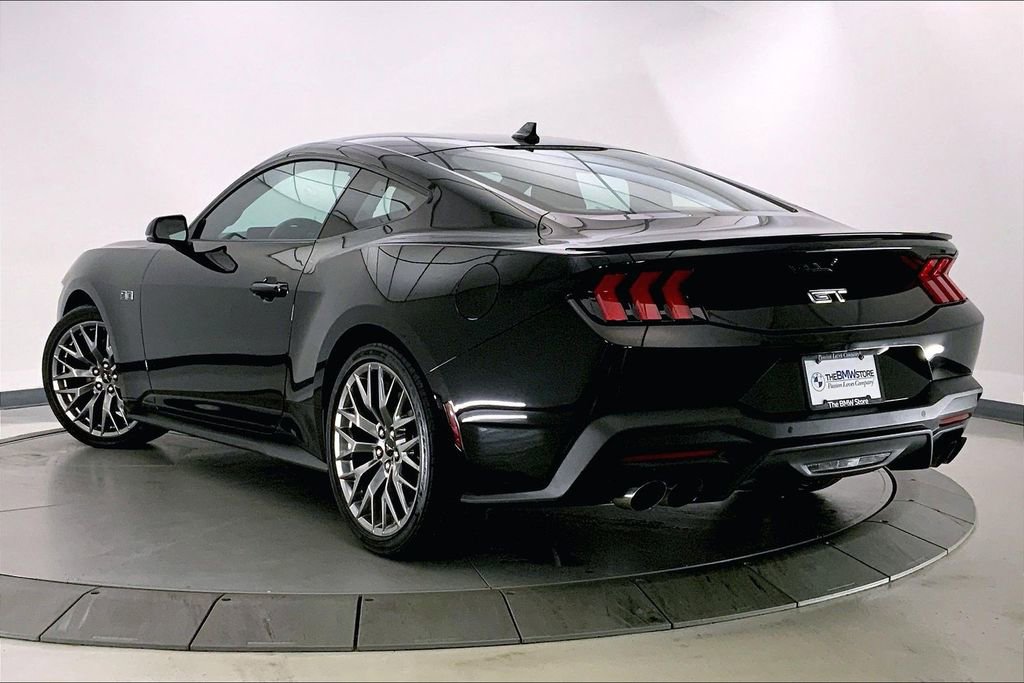 Used 2024 Ford Mustang GT Premium image 10