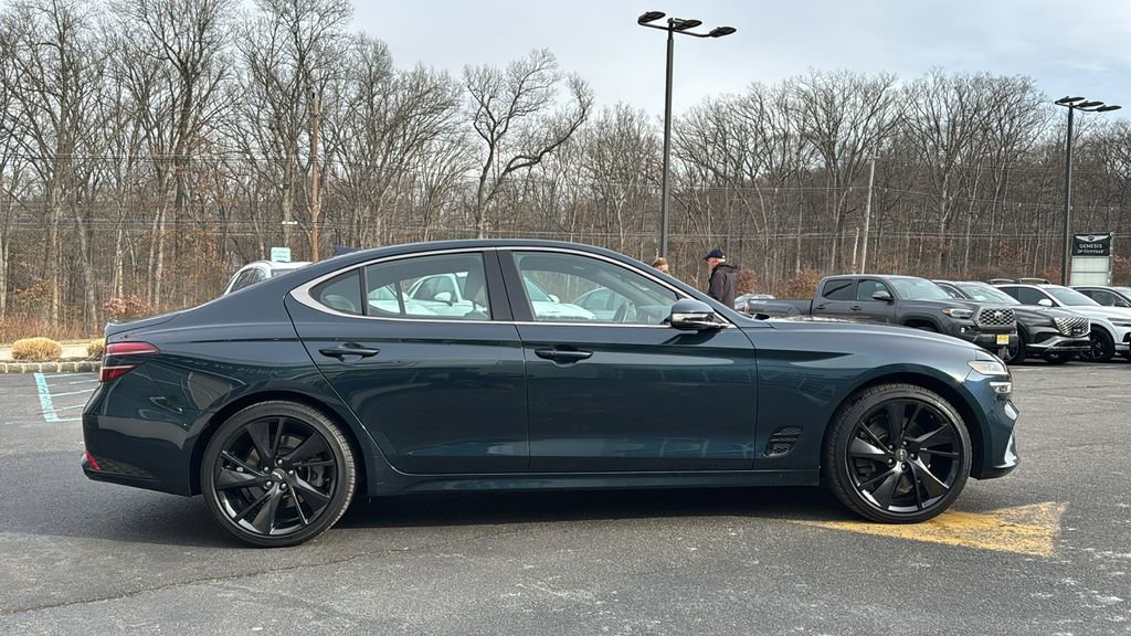Used 2023 Genesis G70 3.3T w/ Sport Advanced Package image 10