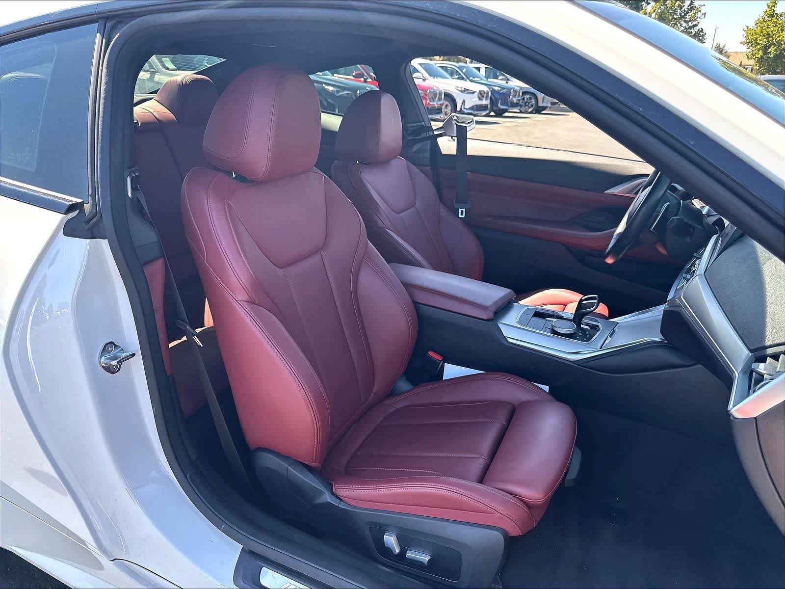 Used 2022 BMW 430i Coupe w/ M Sport Package RWD image 29