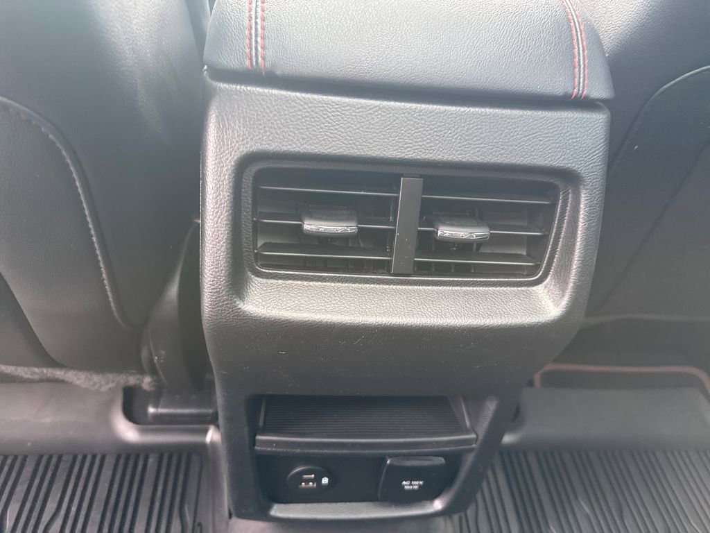 Used 2022 Ford Edge ST-Line image 29