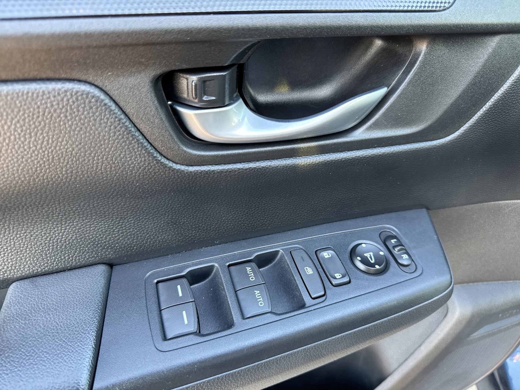 Used 2023 Honda CR-V Sport image 13