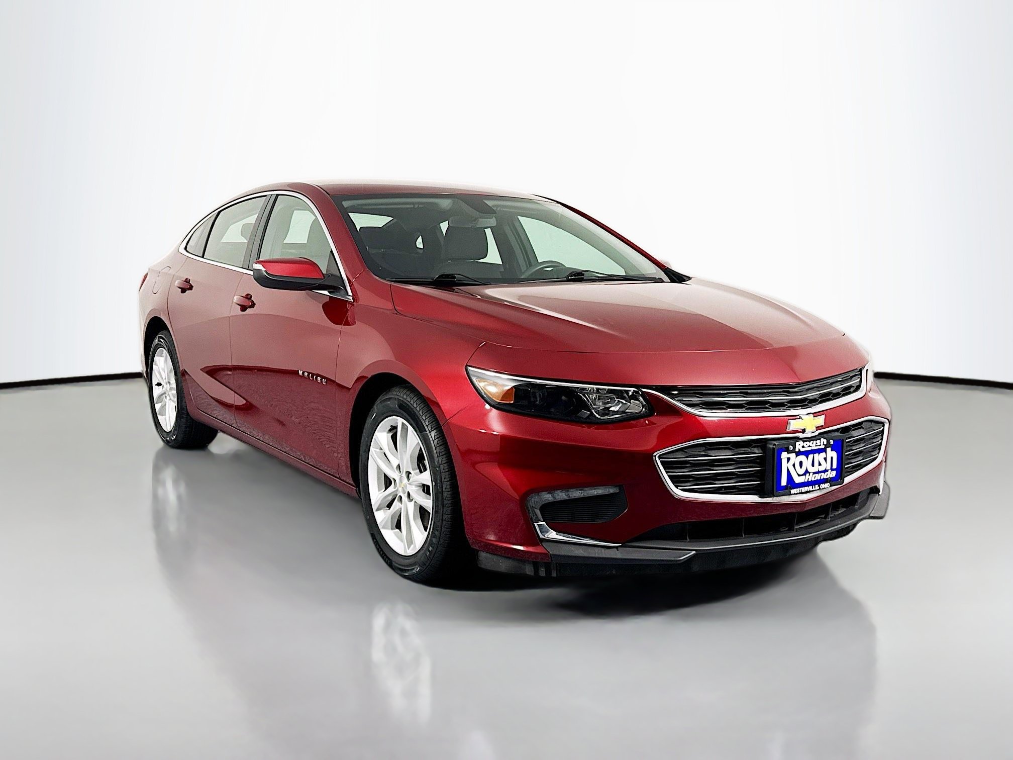 Used 2017 Chevrolet Malibu LT FWD image 3