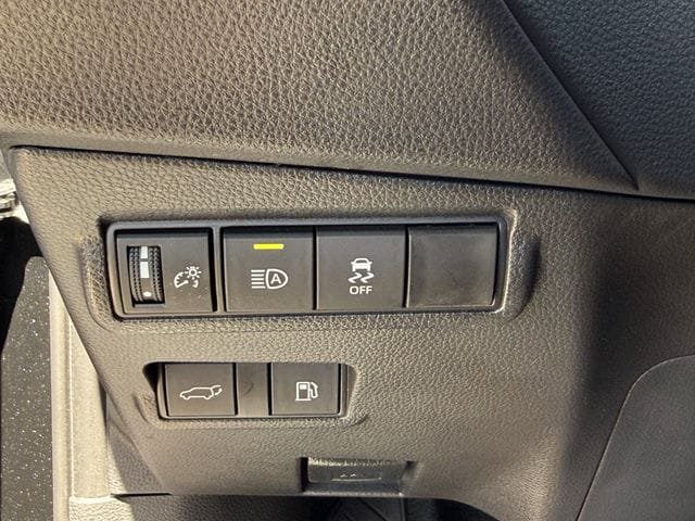 Used 2025 Toyota Corolla Cross AWD Hybrid w/ Convenience Package image 25