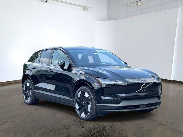 New 2026 Volvo EX30 Plus RWD image 3