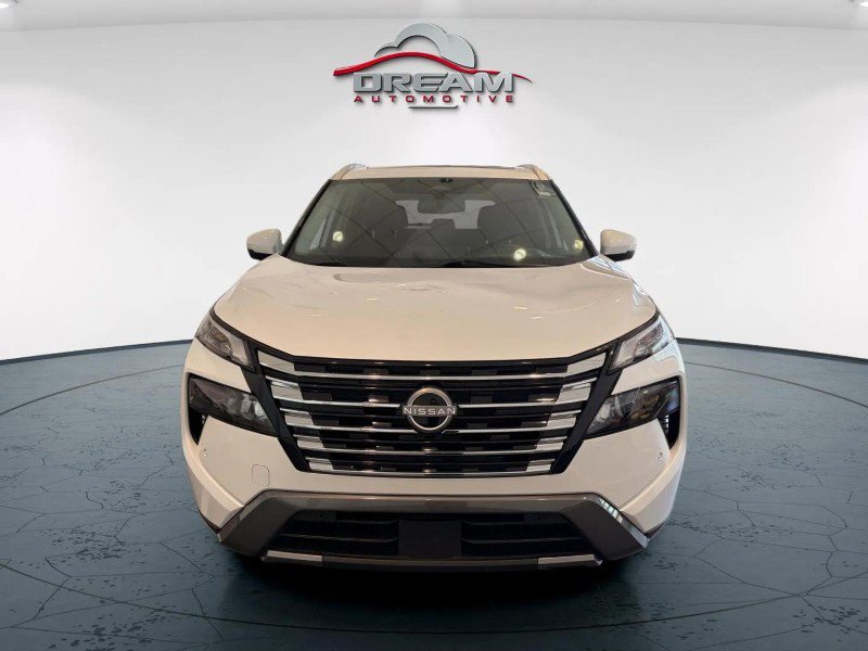 Used 2025 Nissan Rogue SL w/ SL Premium Package AWD/4WD image 3