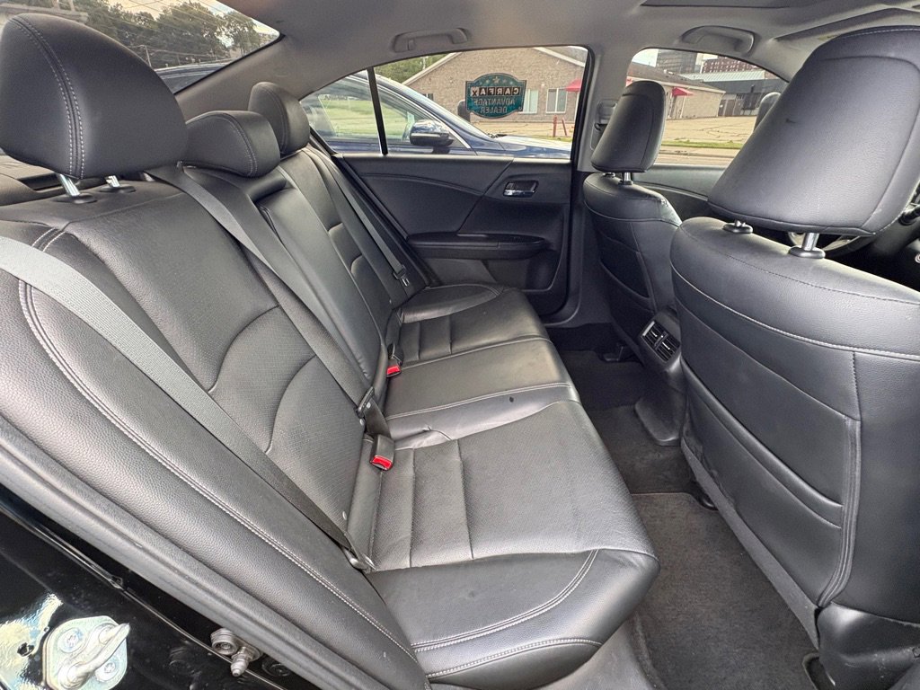 Used 2015 Honda Accord EX-L image 16