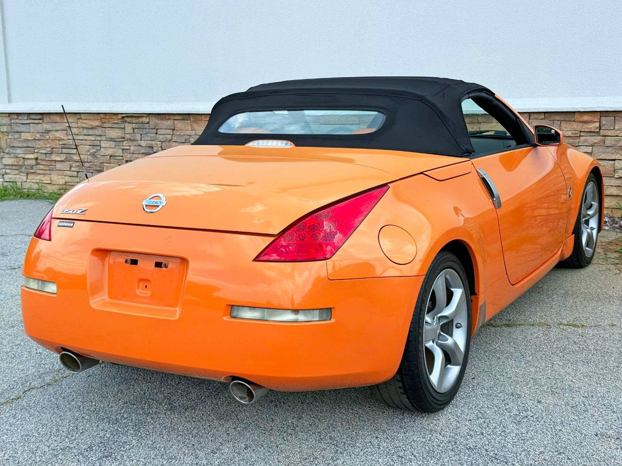Used 2007 Nissan 350Z Touring RWD image 6