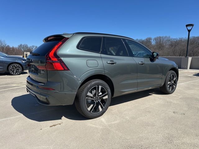 New 2026 Volvo XC60 B5 Plus w/ Protection Package Premier image 7