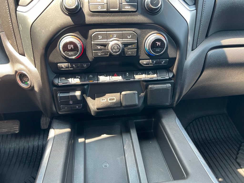 Used 2020 Chevrolet Silverado 1500 LTZ AWD/4WD image 36