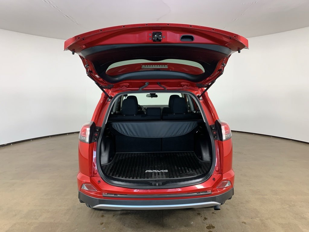 Used 2017 Toyota RAV4 XLE image 12