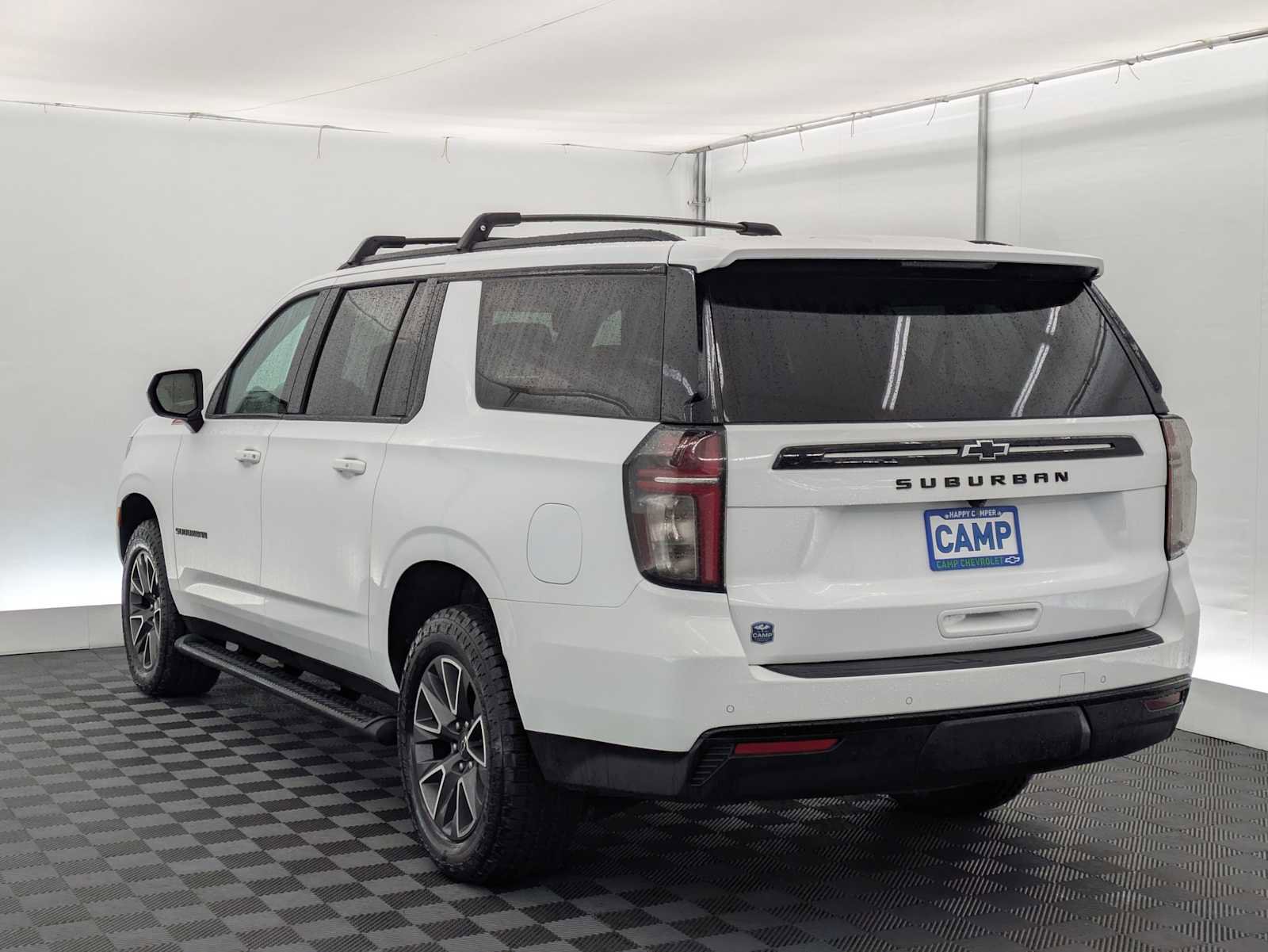 Used 2024 Chevrolet Suburban Z71 AWD/4WD image 4