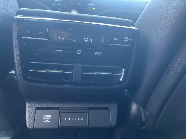 Used 2025 Acura MDX SH-AWD image 23
