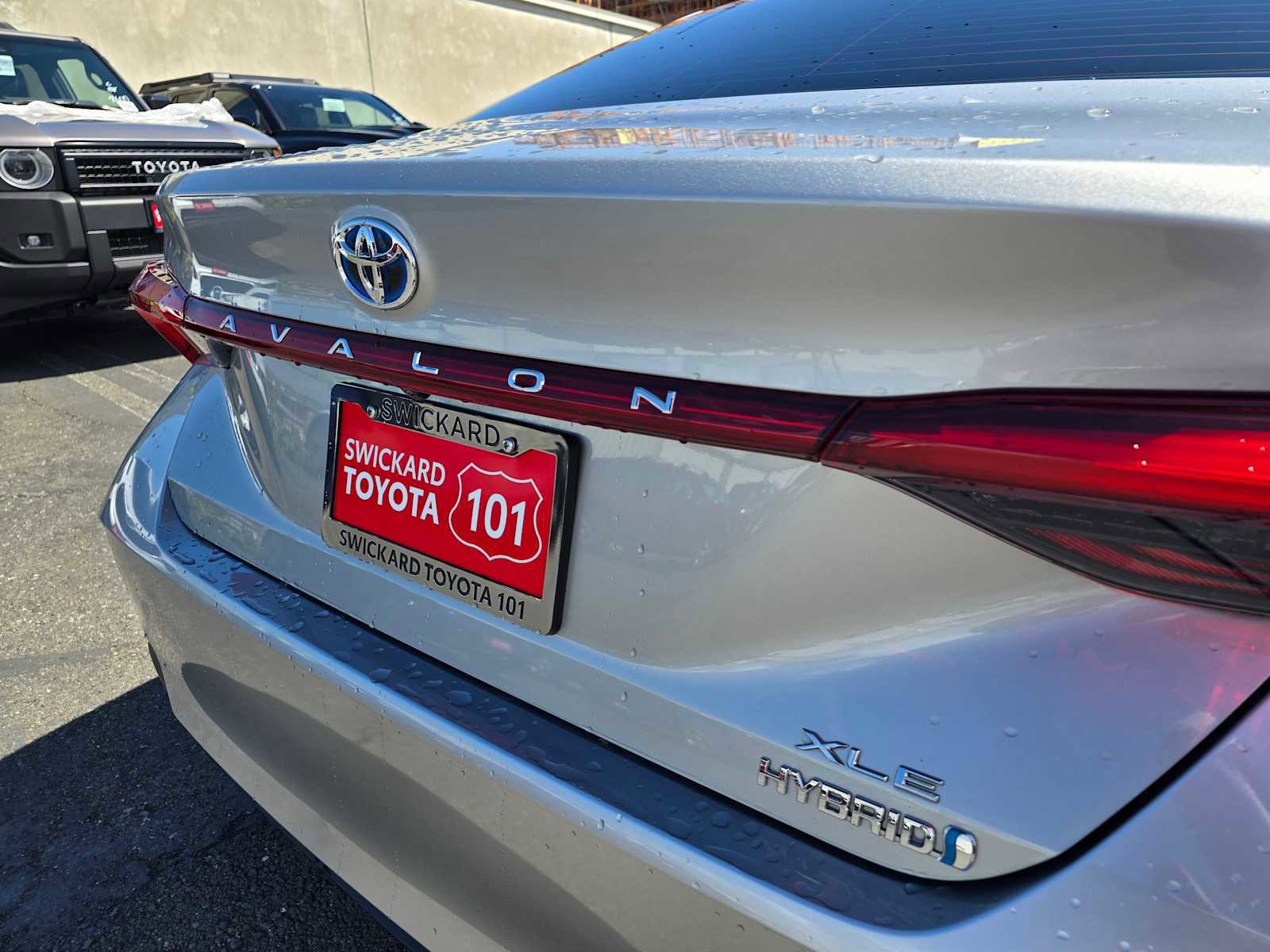 Used 2021 Toyota Avalon XLE w/ Carpet Mat Package (TMS) image 15