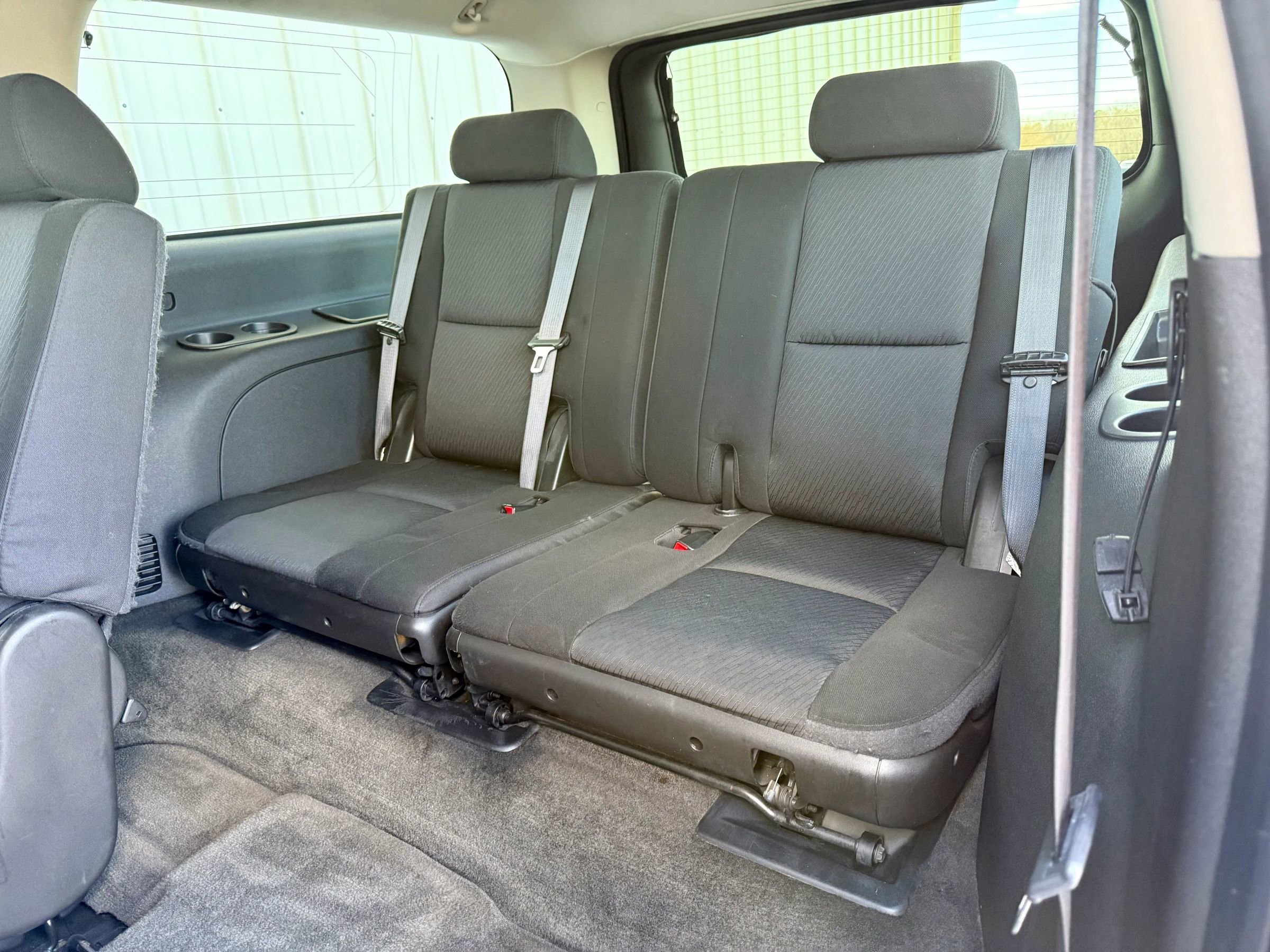 Used 2010 Chevrolet Suburban LS w/ Interior Plus Package AWD/4WD image 31